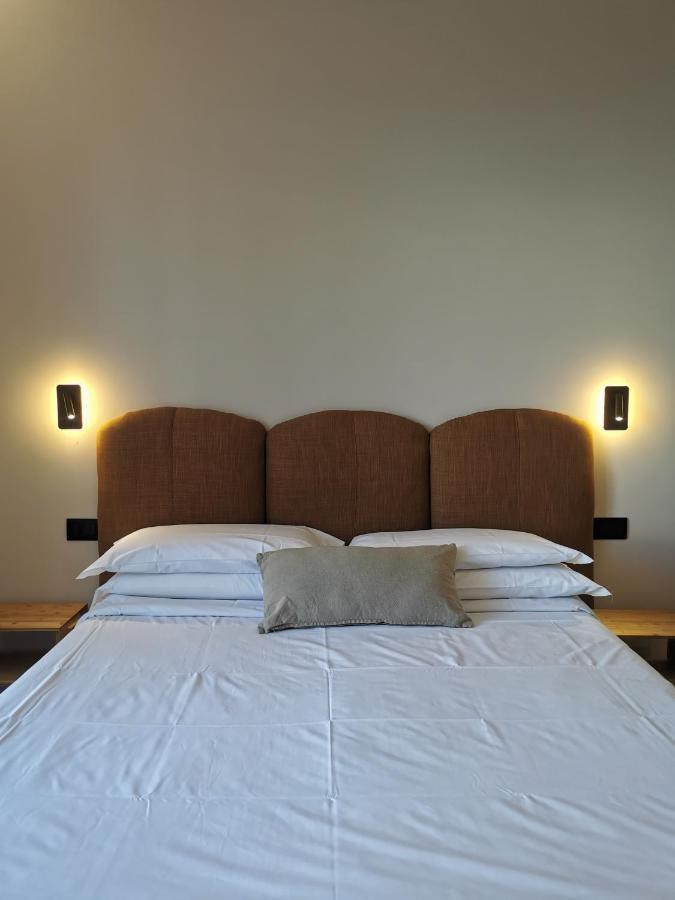 Albium Hotel アルベンガ エクステリア 写真